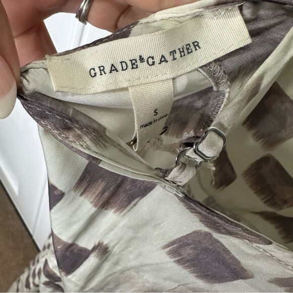 Grade & Gather Tan and White Maxi Dress Sleeveless Small. (R1) - Picture 5 of 9